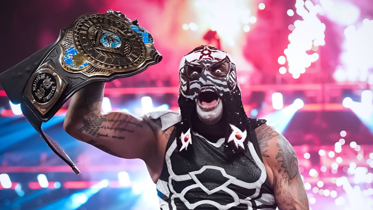 De Ecatepec para el mundo: Penta se convierte en Campeón Intercontinental de WWE al vencer a Dominik Mysterio