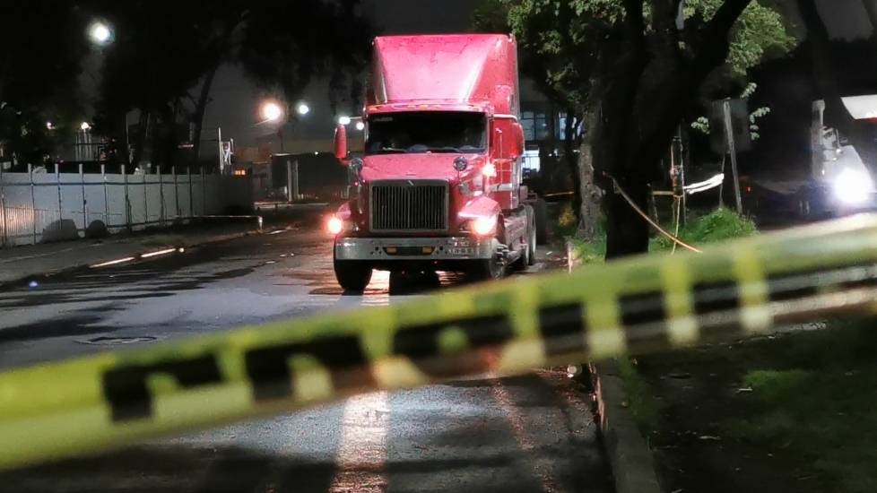 Mujer pierde la vida al ser atropellada por un trailer