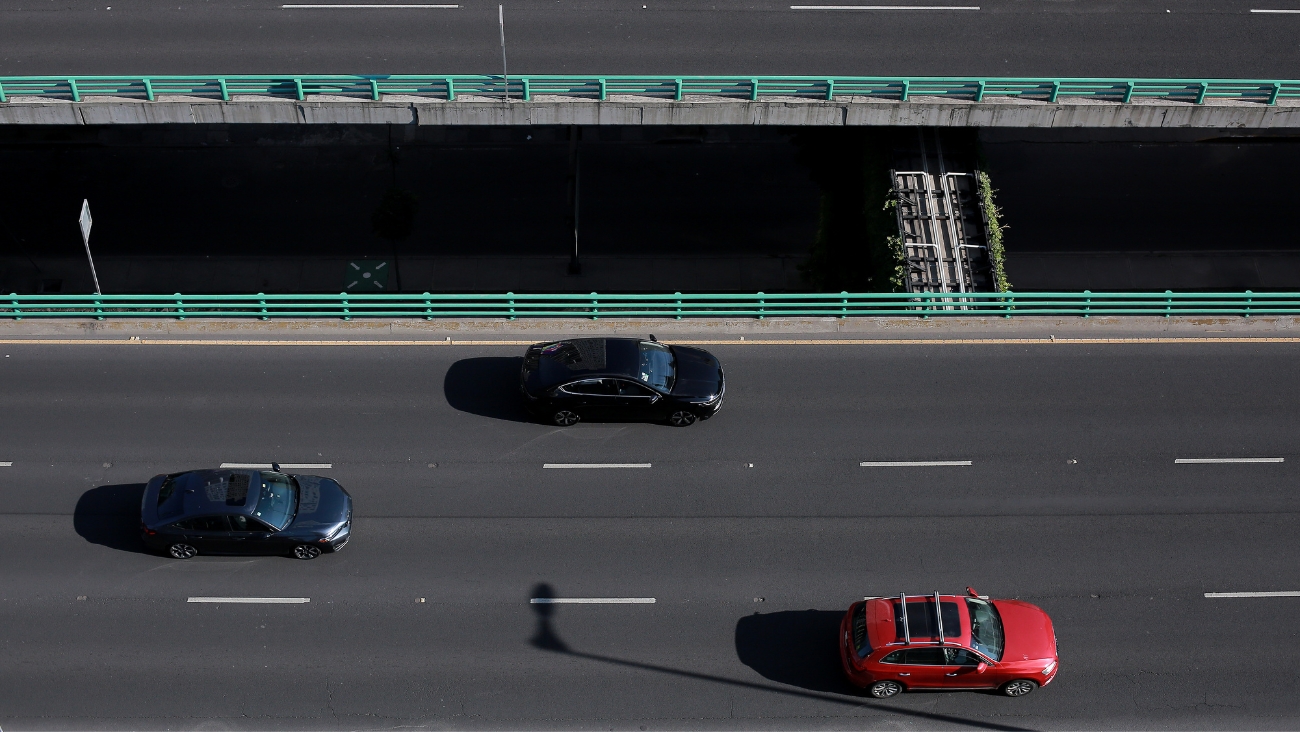 Viernes con restricciones viales por el Hoy No Circula; revisa si tu auto debe quedarse en casa