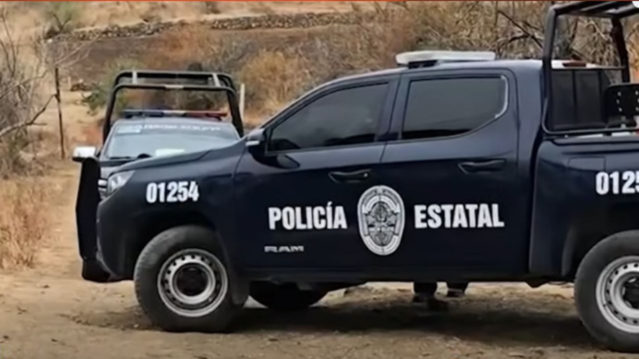 Hallan cuerpos dentro de plantel educativo de Morelos; obras los desenterraron