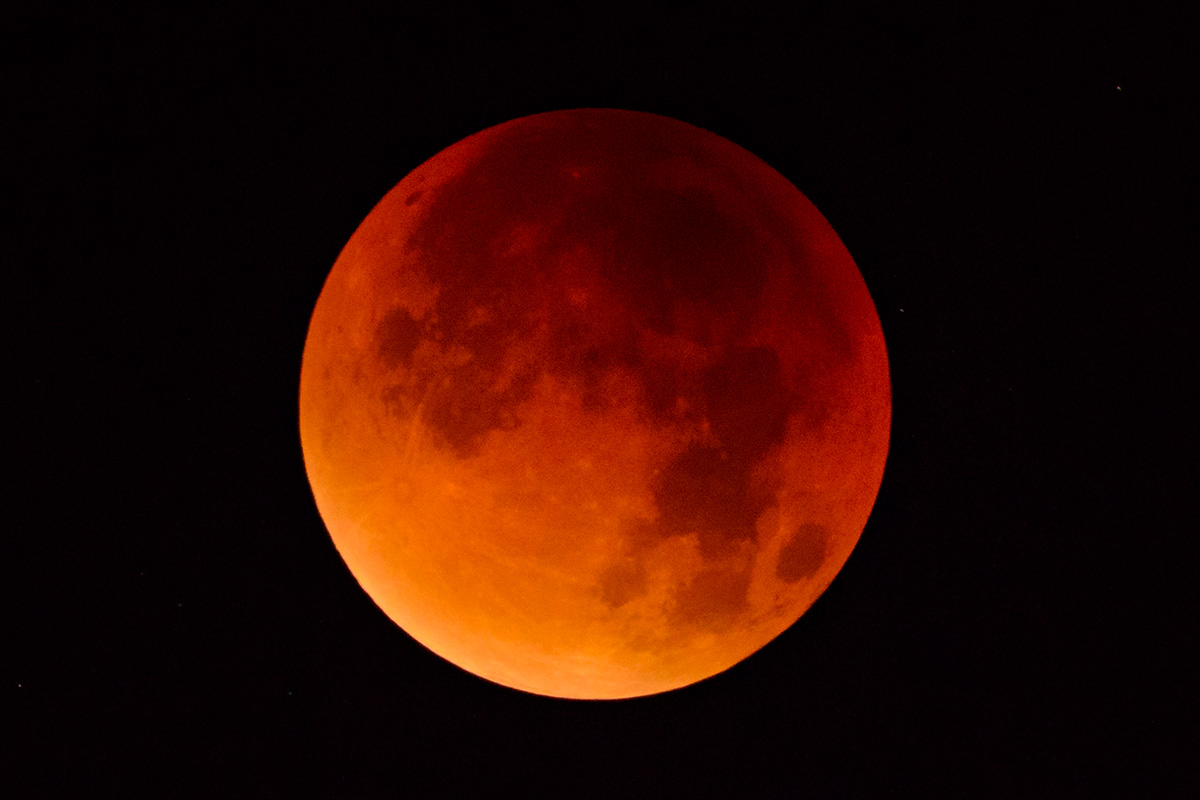 Cómo ver el eclipse lunar de este 8 de noviembre