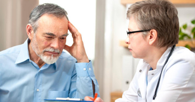 Leer y escribir reduce el riesgo de padecer Alzheimer o demencia en un 40%