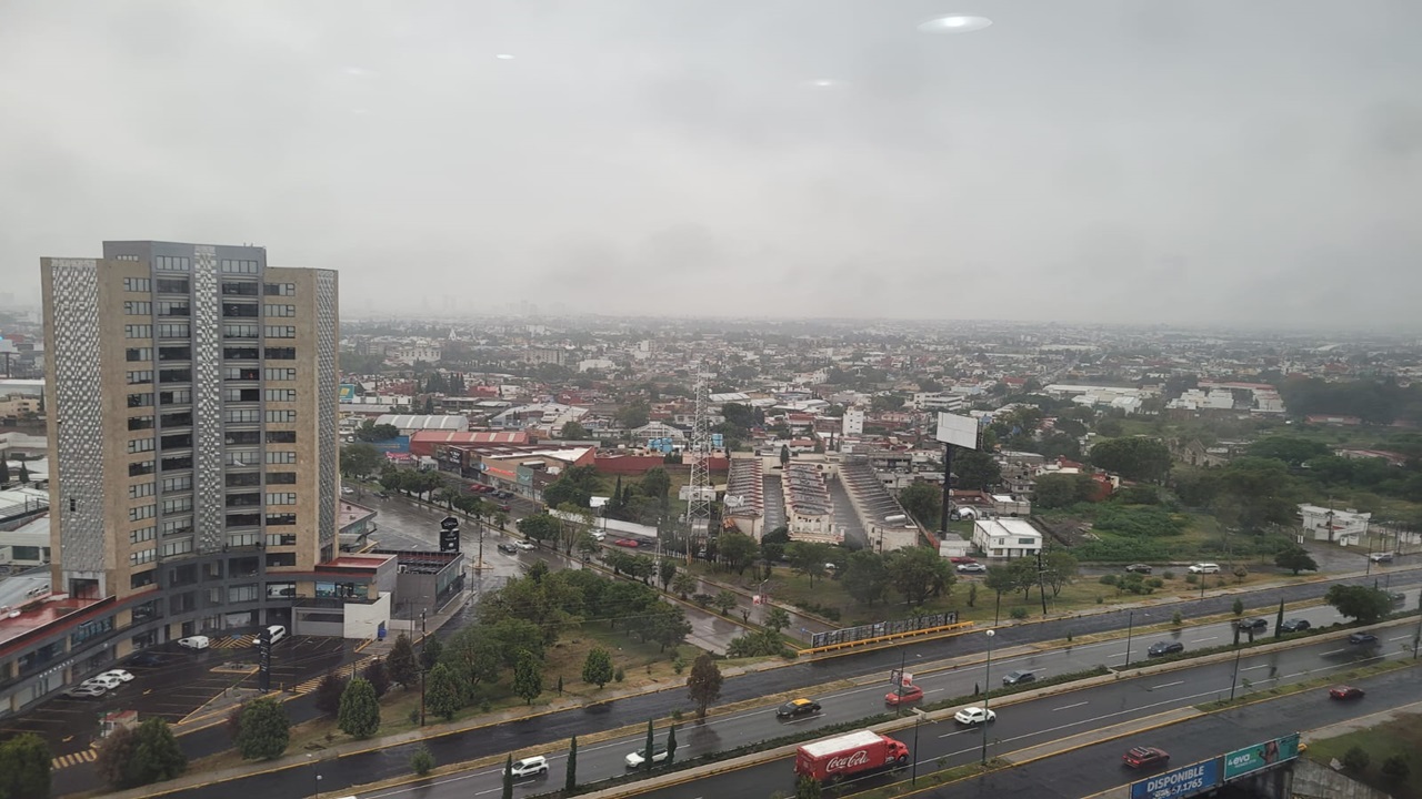 Conagua lanza ALERTA por tormenta eléctrica en Puebla hoy ju