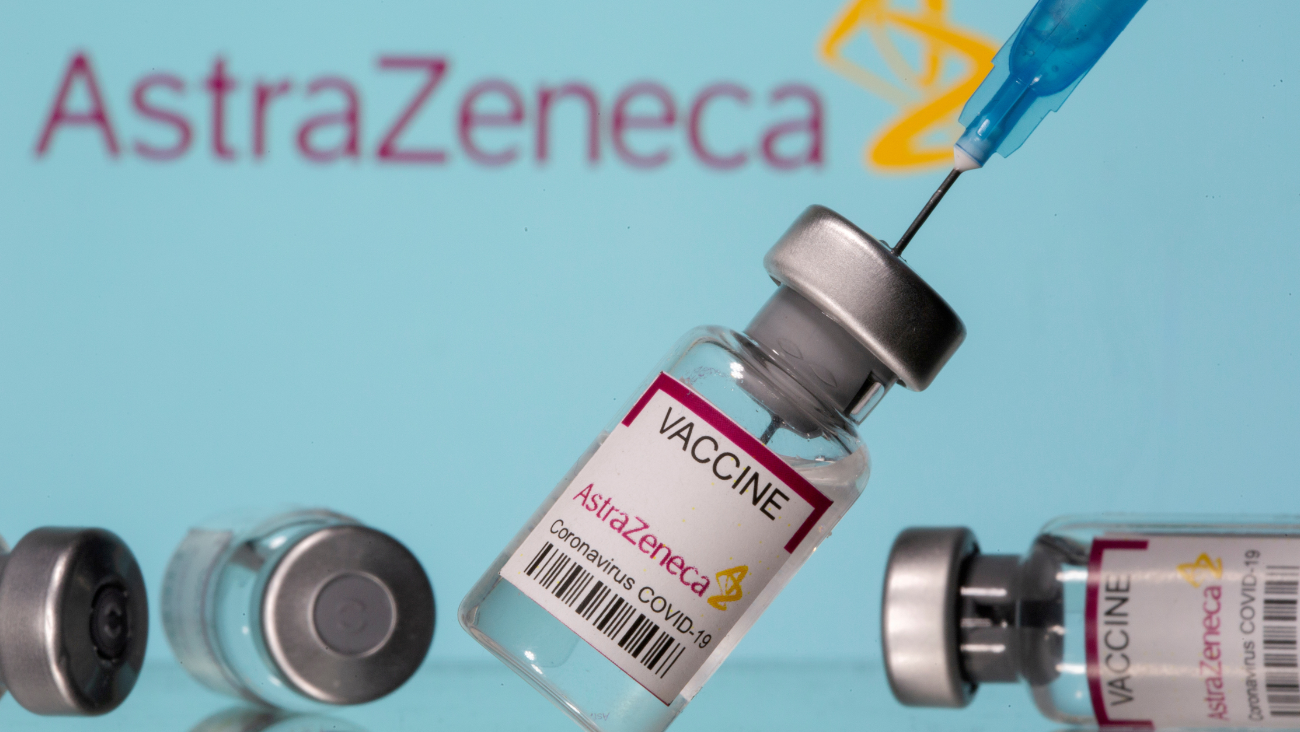 Identifican la causa por la que vacunas de AstraZeneca ocasionan coágulos letales