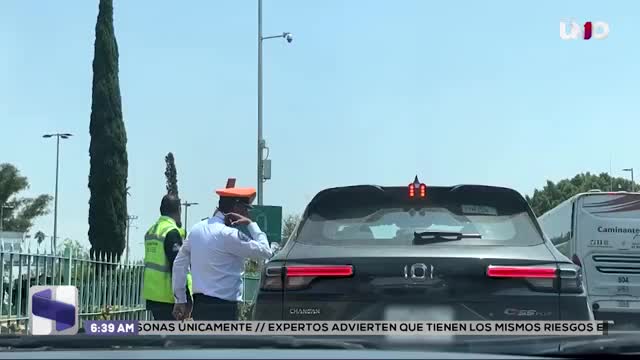 Obras en estacionamiento complican labores del AICM