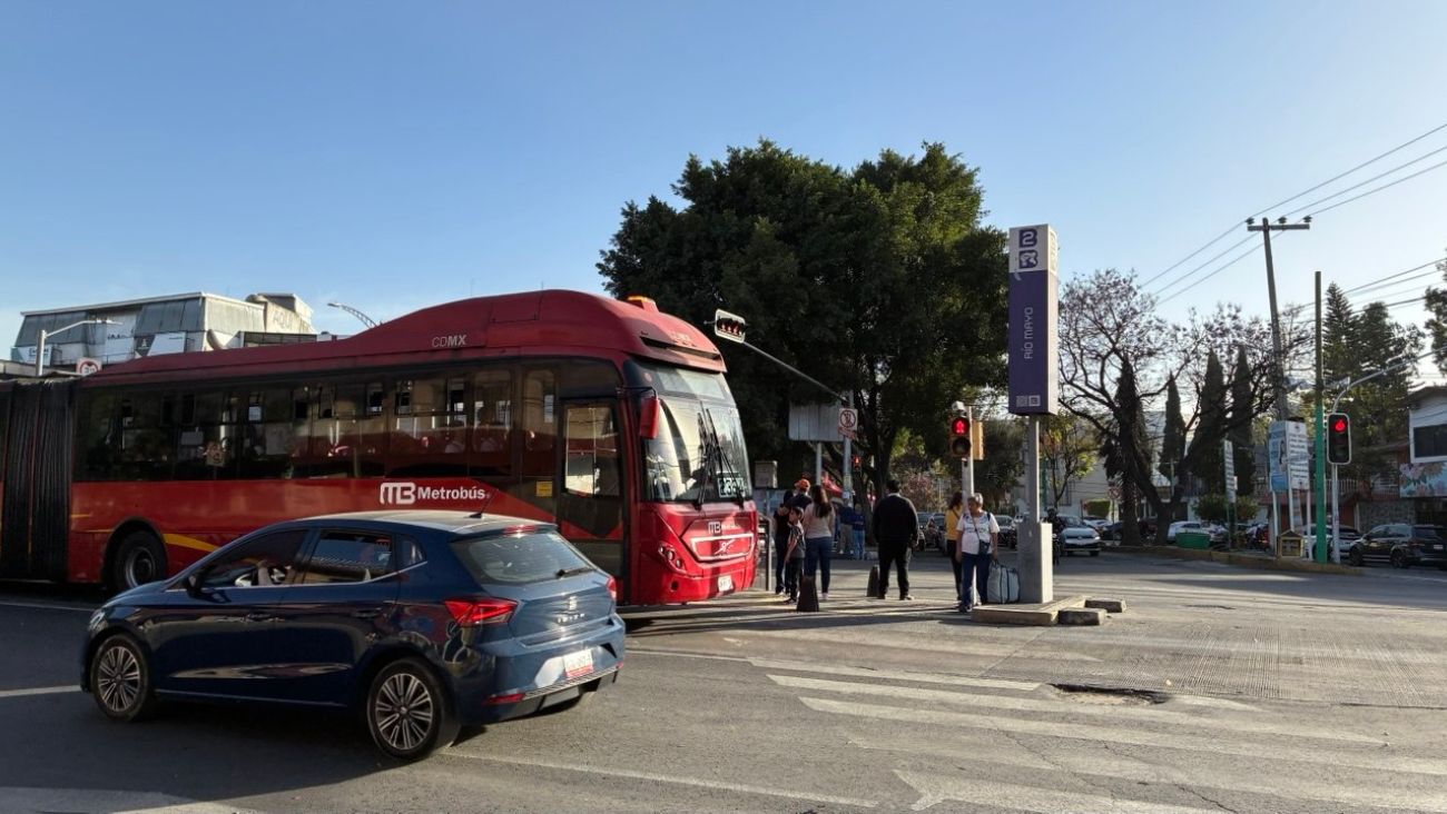 Autos con restricciones por el Hoy No Circula en CDMX y Edomex este jueves