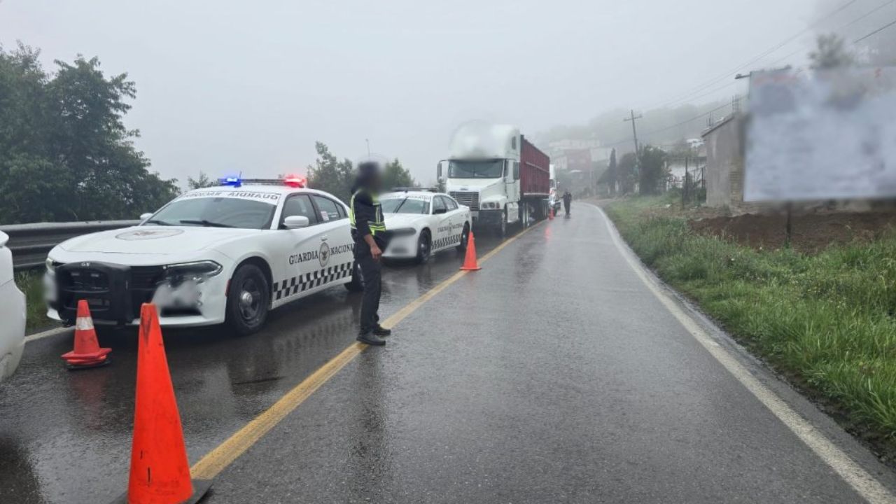 Densa neblina y tráfico intenso en la carretera Teziutlán-Perote hoy: Accidente generó cierre