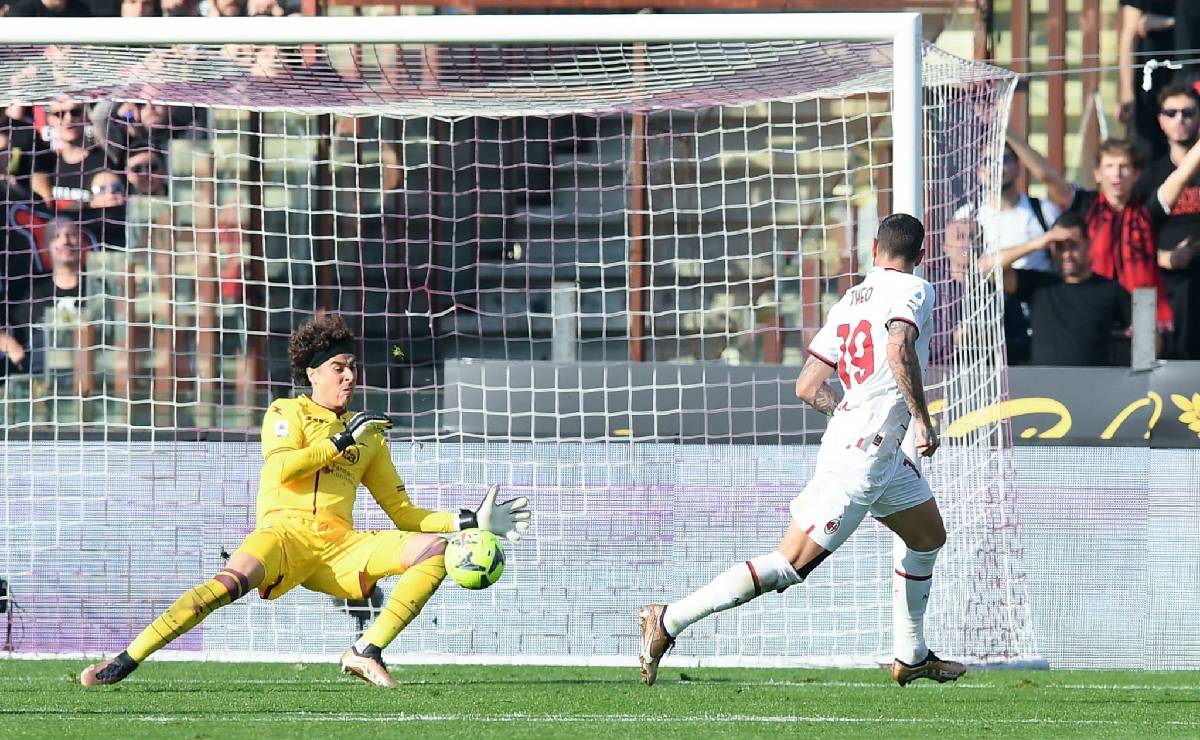 Guillermo Ochoa elogiado por la prensa italiana