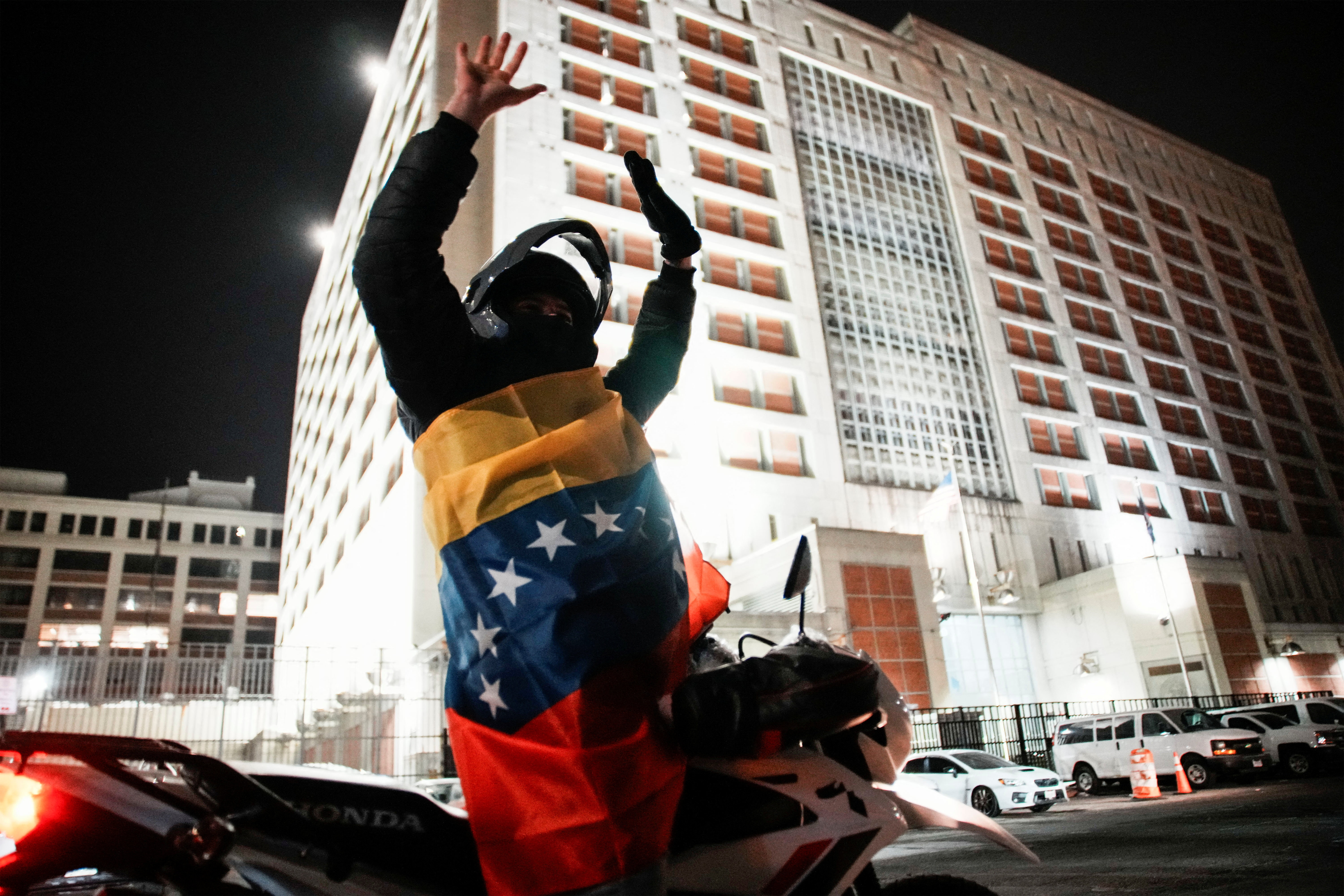 ¿Cómo es la cárcel donde está detenido Nicolás Maduro?