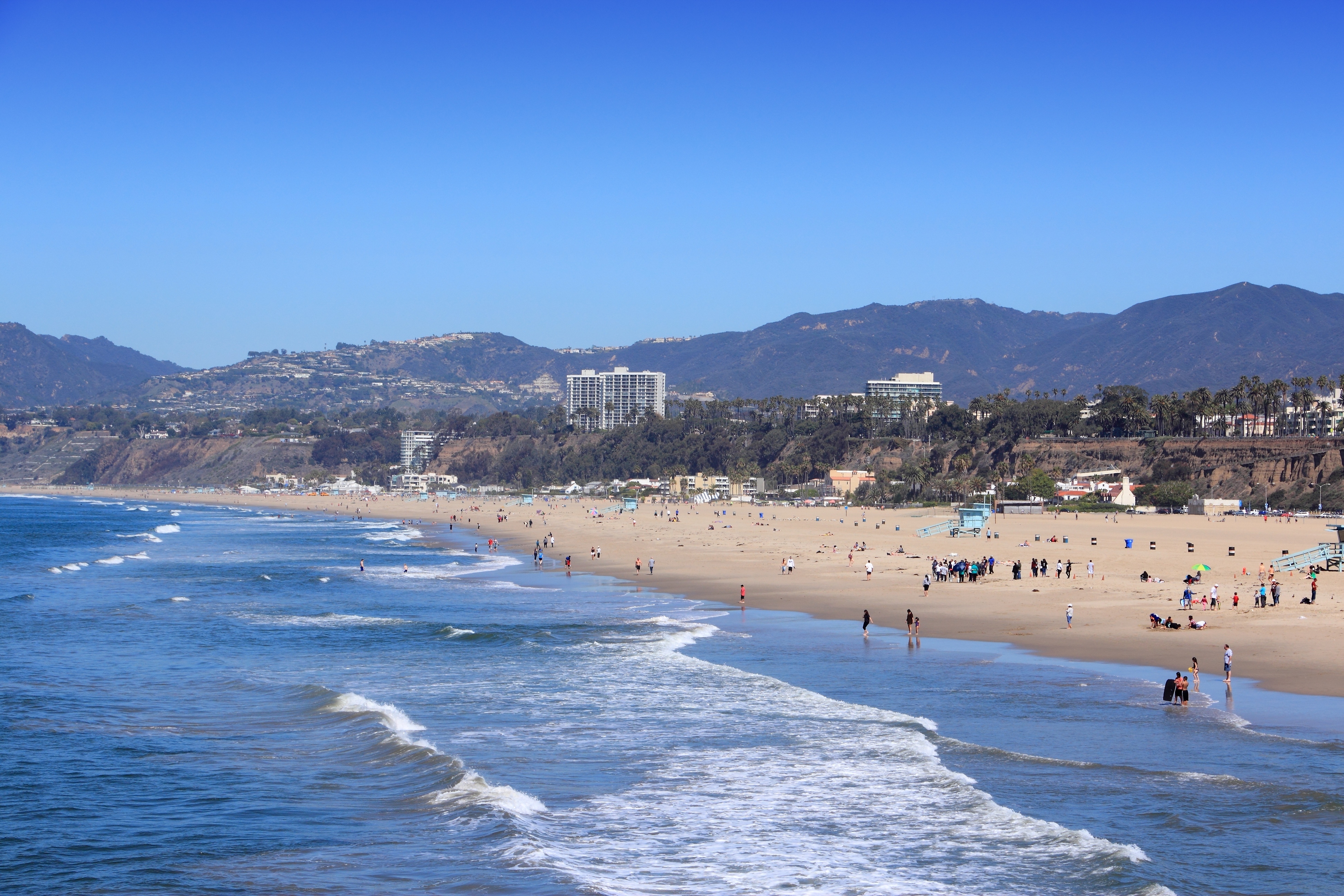 Lo que hoy es libre en las playas de Los Ángeles podría cambiar pronto