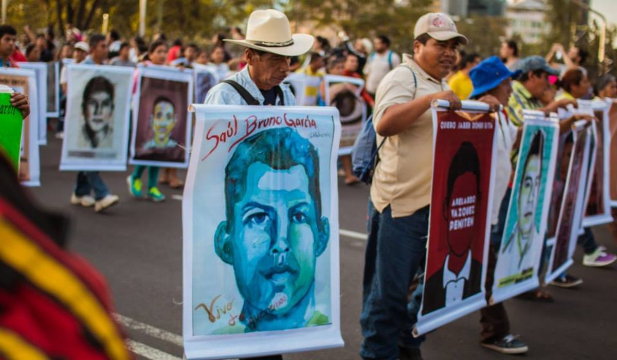 Murió el padre de uno de los 43 normalistas de Ayotzinapa - Vimarsana News