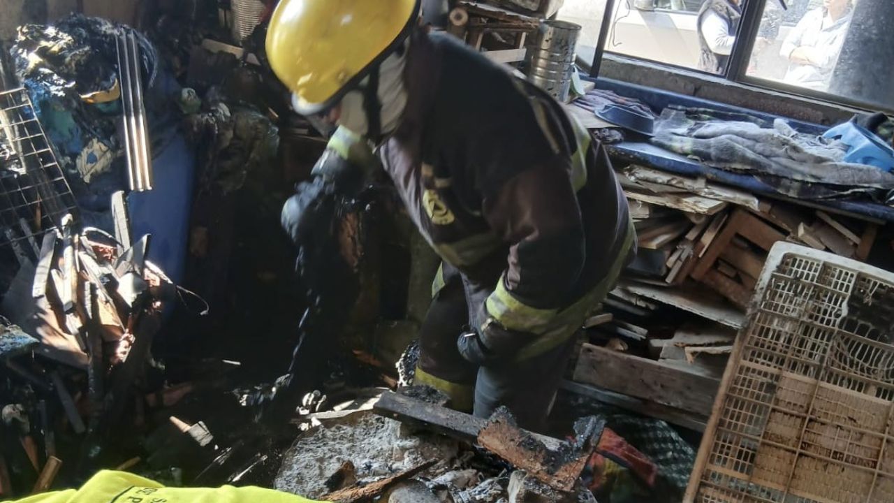 FOTOS: Incendio de casa causó movilización en Xochimehuacan, Puebla hoy; reportan daños