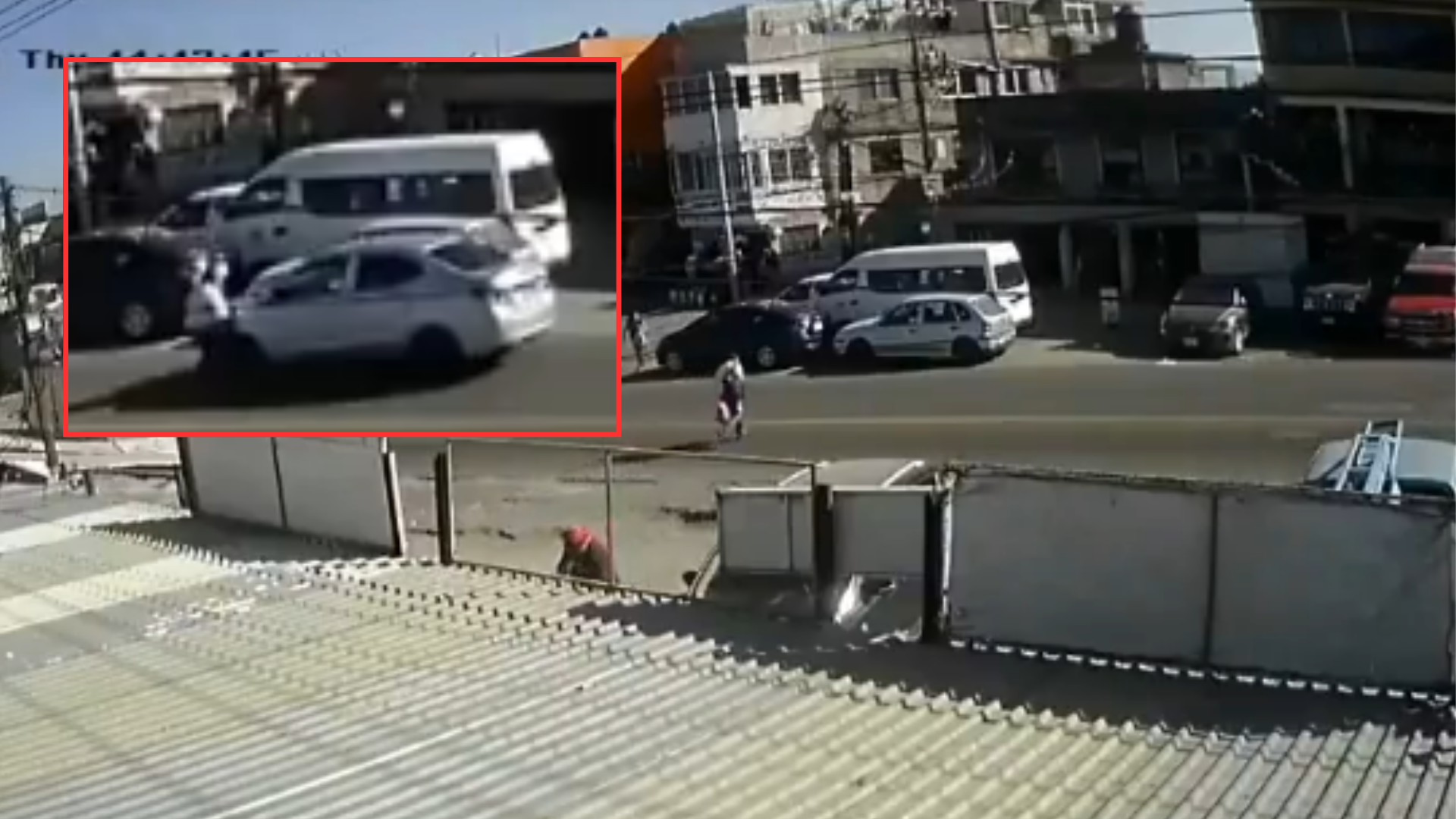 VIDEO Abuelito es atropellado por auto cuando cruzaba la calle en ...