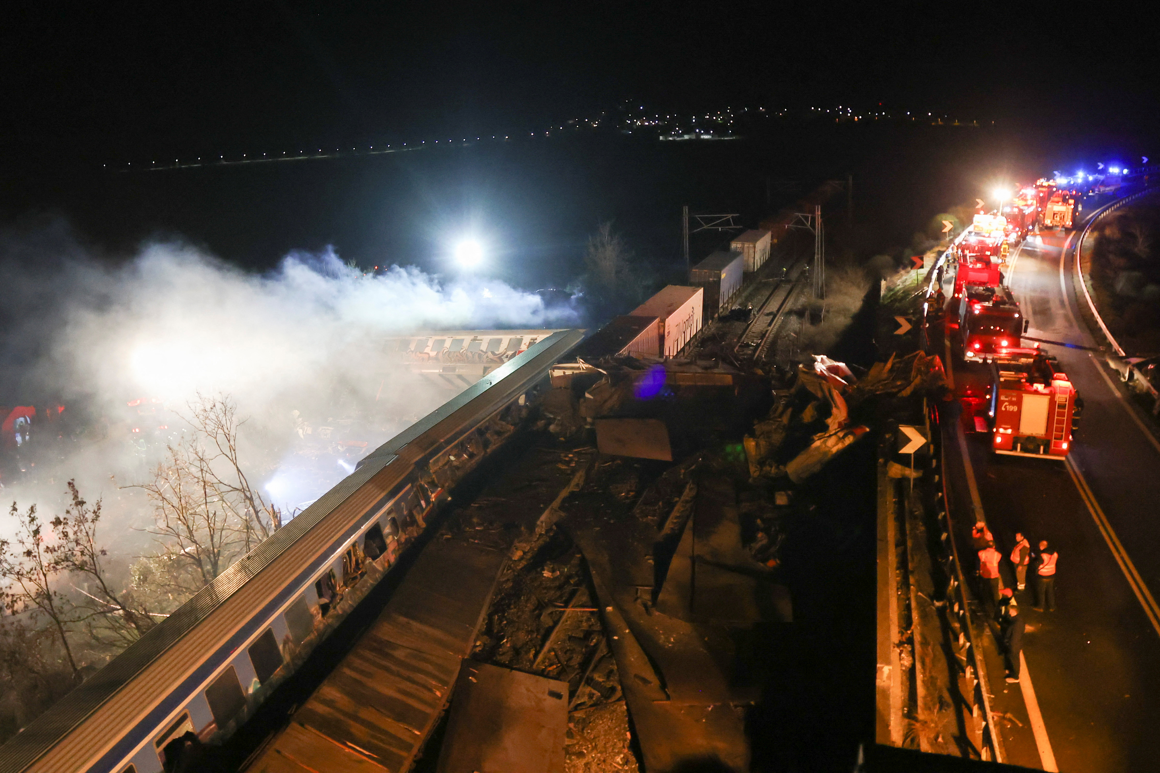 Tragedia en Grecia: Choque de trenes deja al menos 36 muertos