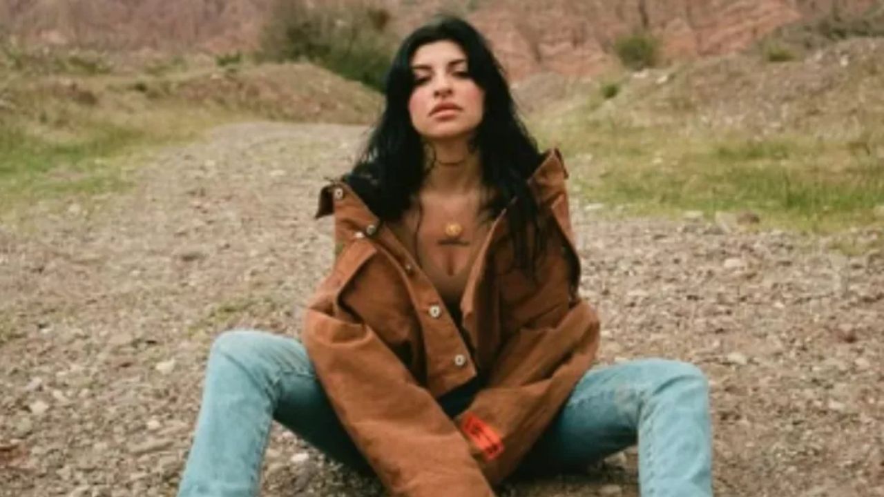 Cazzu llega a México y reacciona a la “Ley Cazzu” en Michoacán; esto dijo la cantante