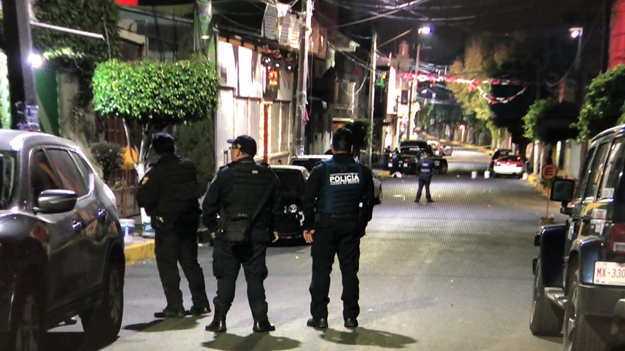 Balacera en Iztapalapa deja cuatro muertos y un herido