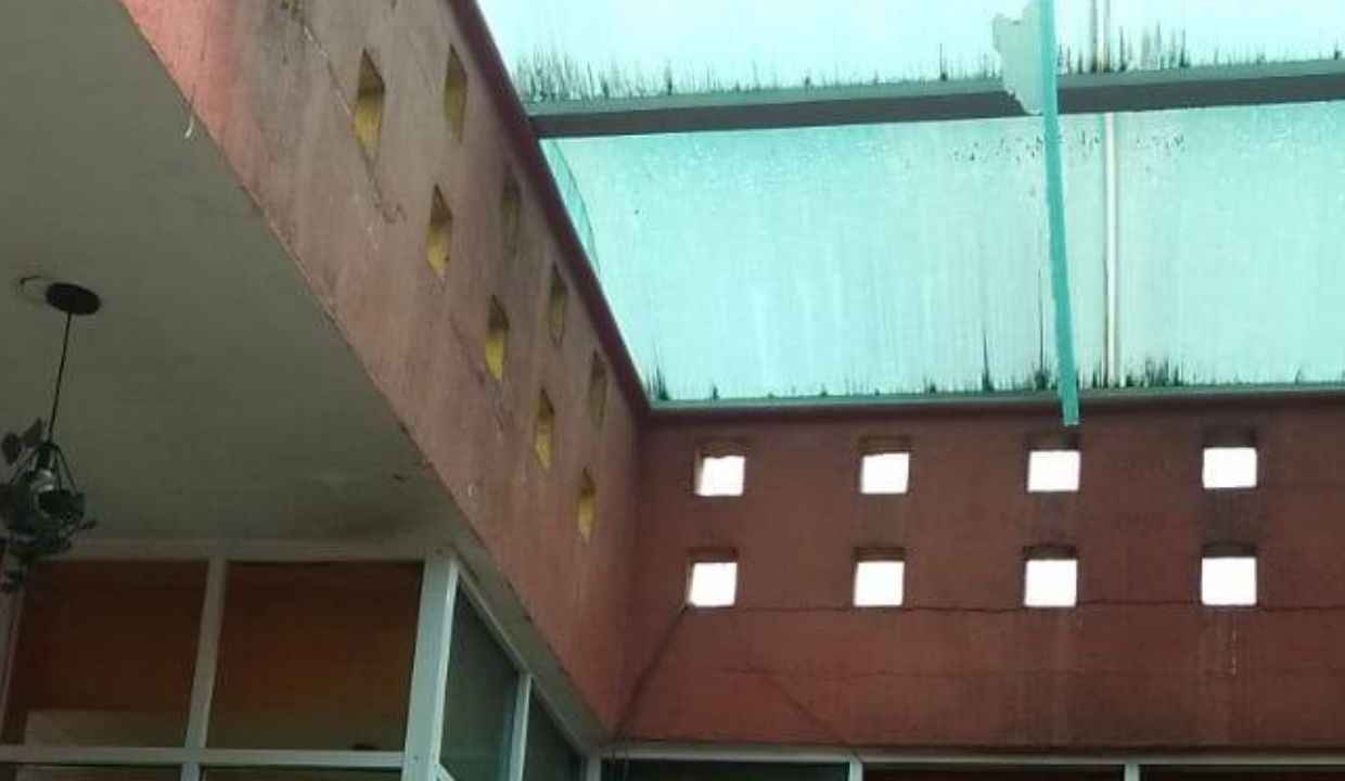 FOTOS: Colapsa domo de plaza comercial a causa de las lluvias en Texmelucan HOY