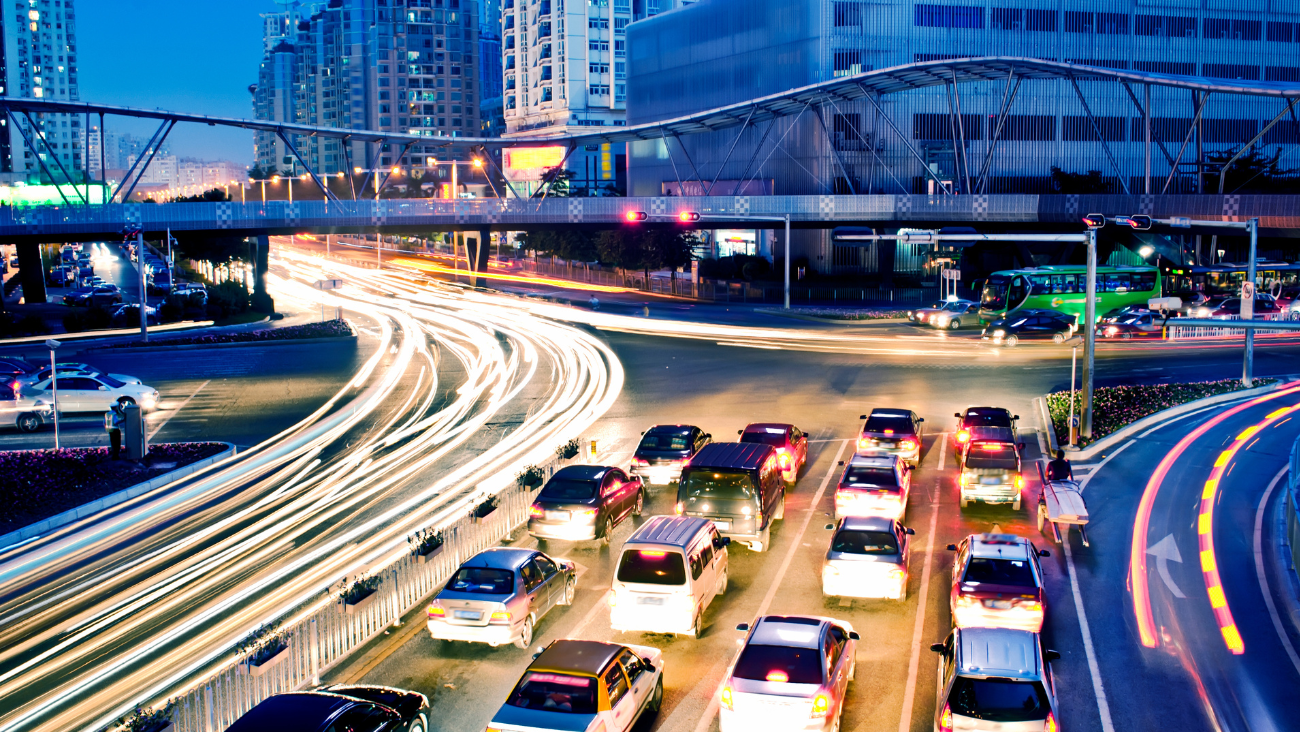 Viajes de fin de año en EUA: la AAA anticipa fechas pico y días de menor congestión