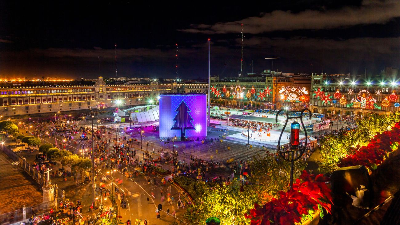 Nueva estafa en las terrazas del Zócalo CDMX; ahora cobran por “vista turística”