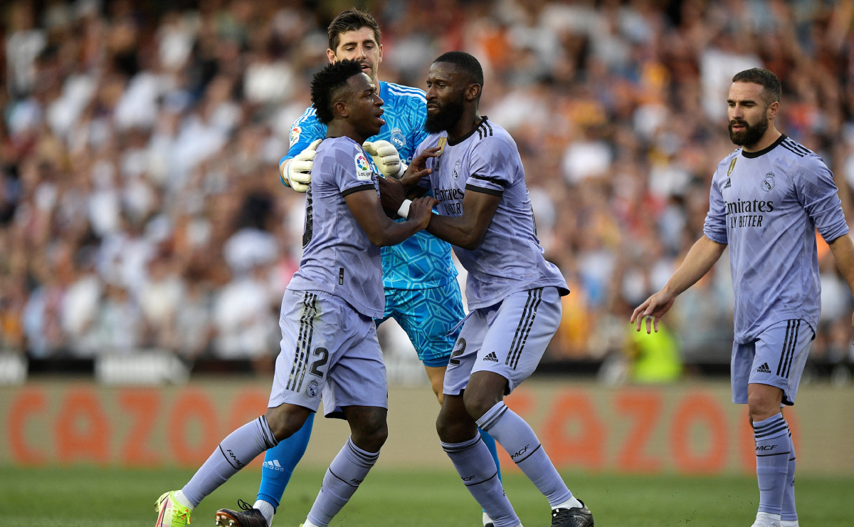Vinícius es expulsado en derrota del Real Madrid