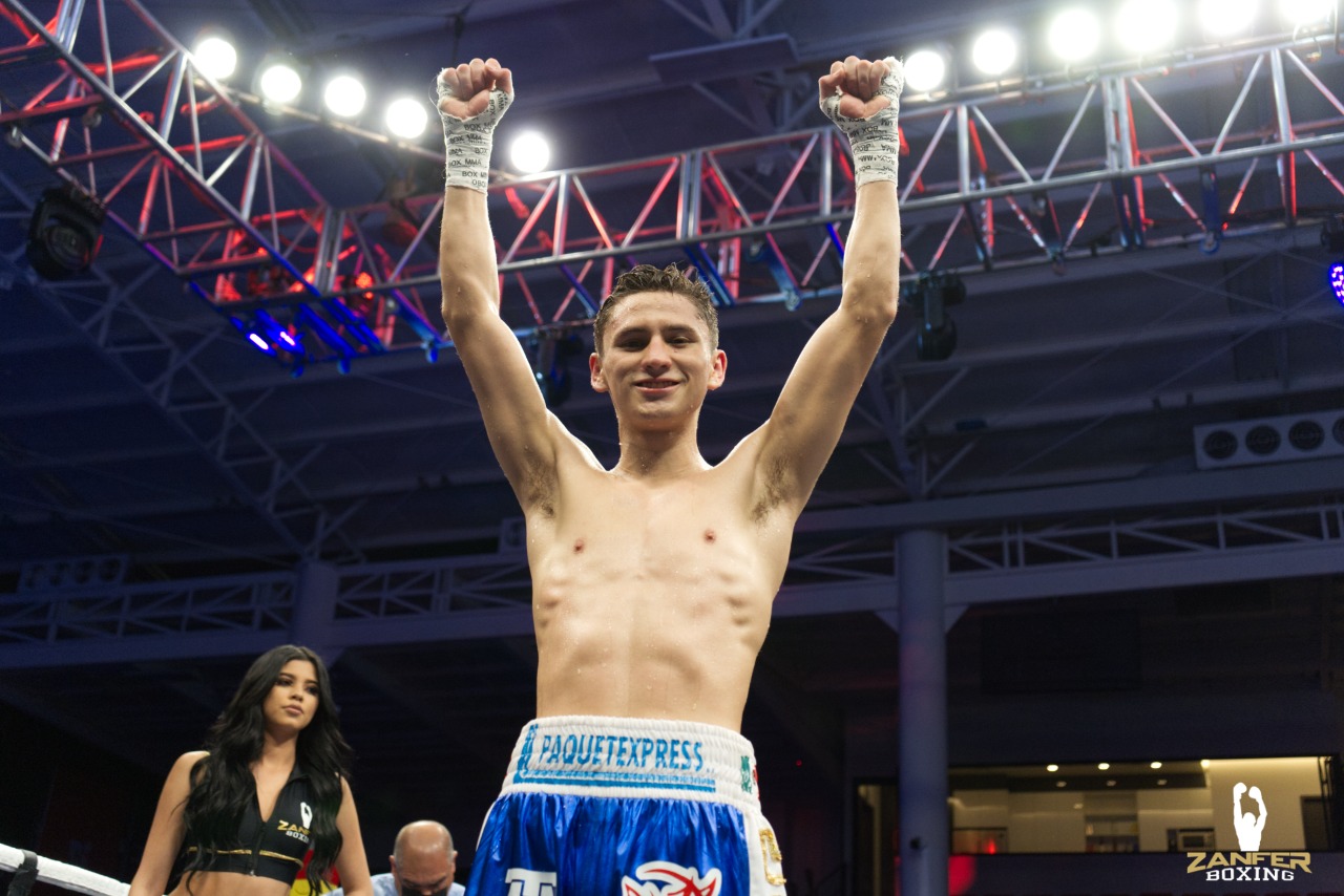 Rey Picasso sigue invicto: vence por nocaut a Kevin Villanueva