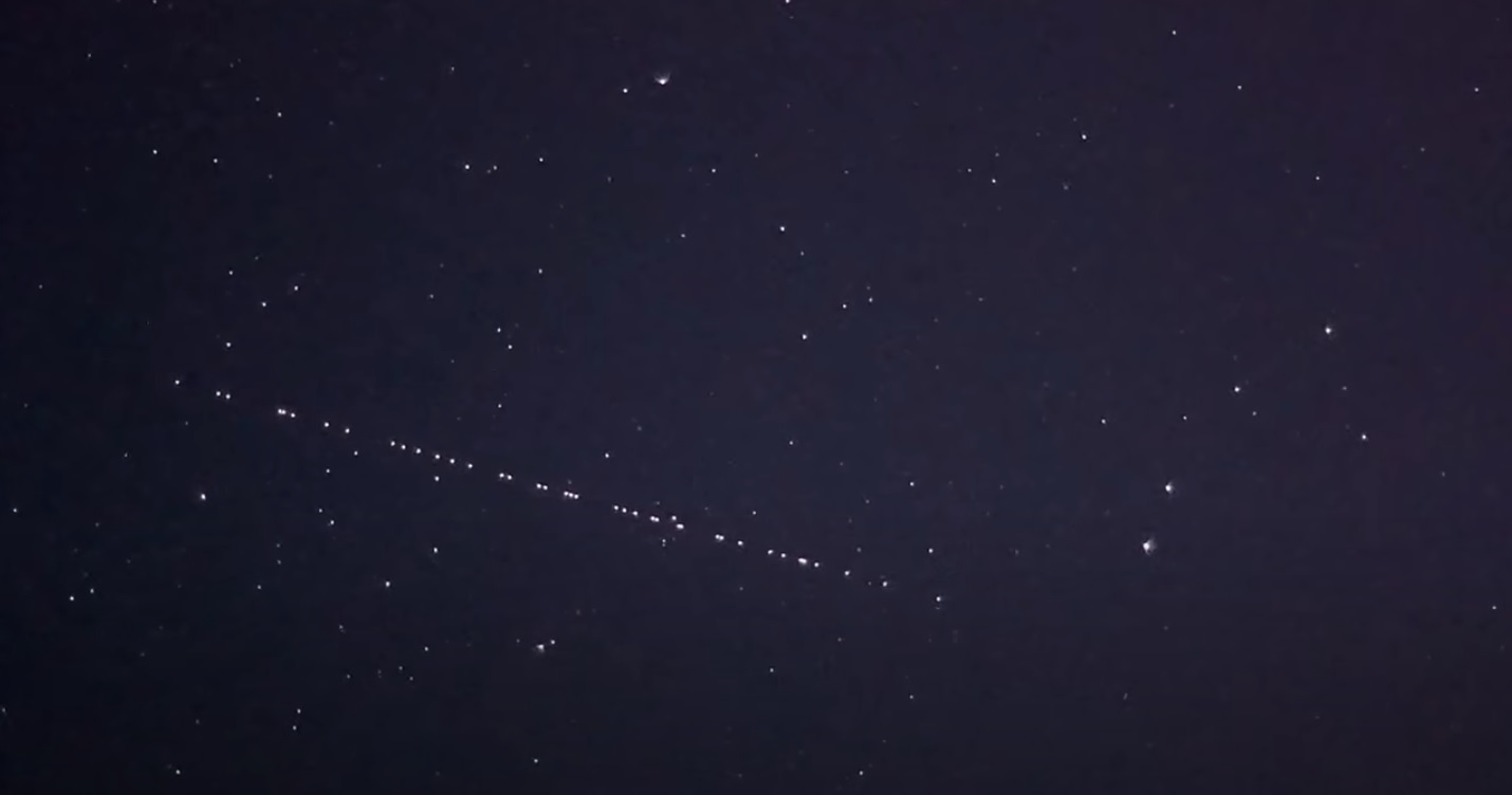Fotos: así se ven los satélites de Starlink al cruzar el cielo