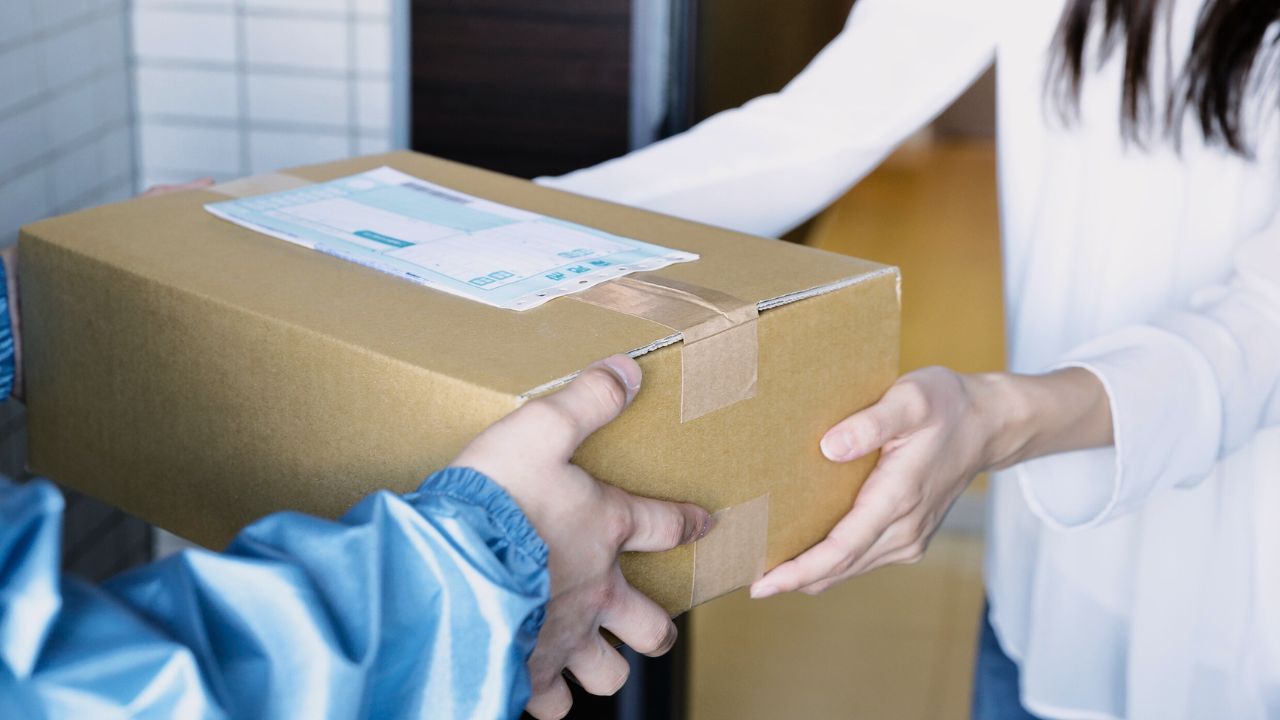 ¿Qué se sabe de la estafa de paquete no pedido con código QR?