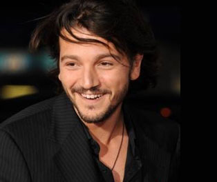 Diego Luna estrena podcast donde reflexiona sobre 