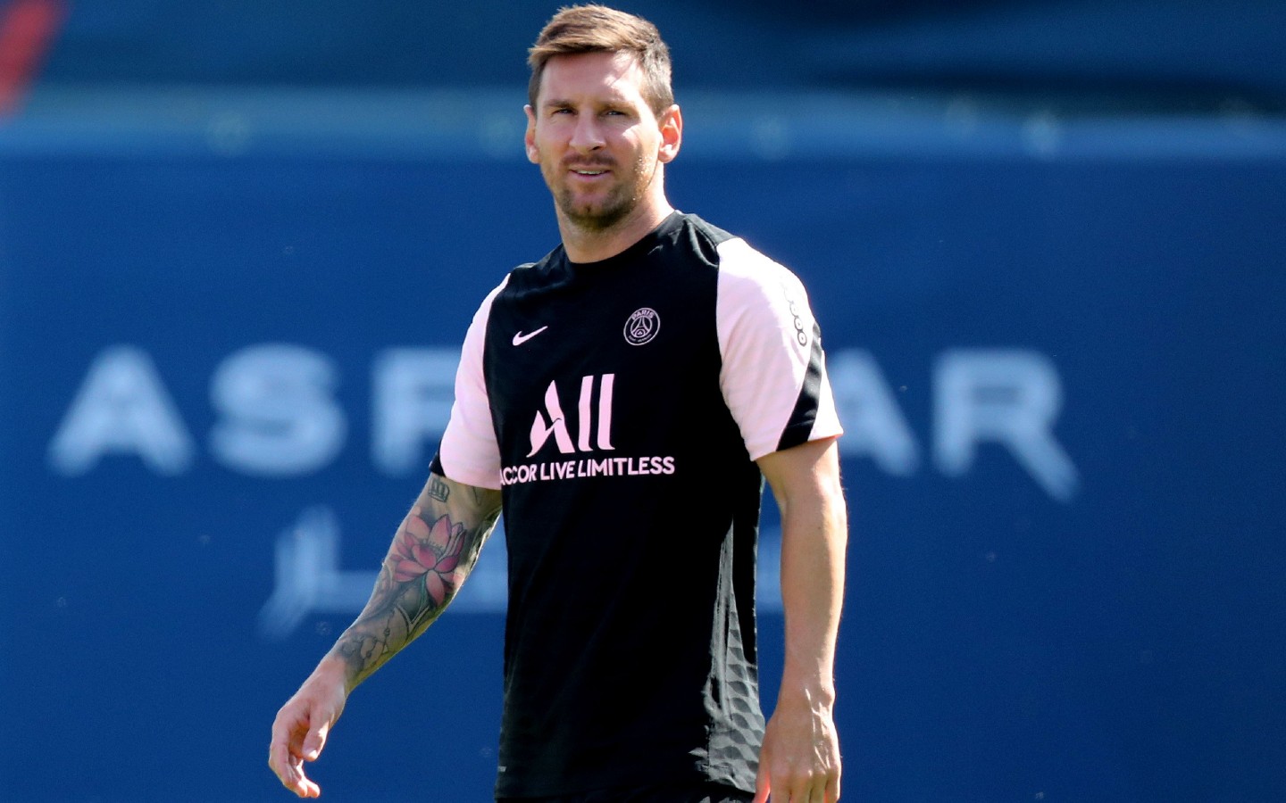El DT del Reims quiere evitar el debut de Messi - Vimarsana News