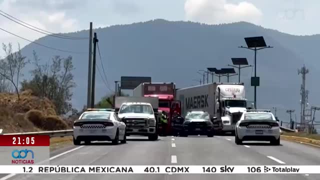Bloqueo en la carretera Toluca-Tenango del Valle afecta circulación