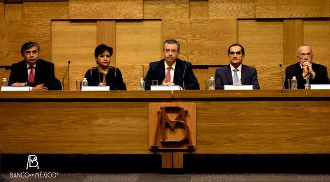 Banxico modifica estimación de crecimiento para 2019 y 2020