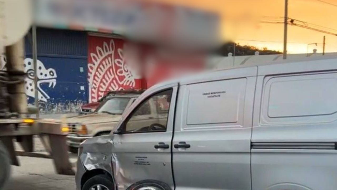 Conductor quedó gravemente herido tras accidente en Tehuacán hoy; dejó caos vial