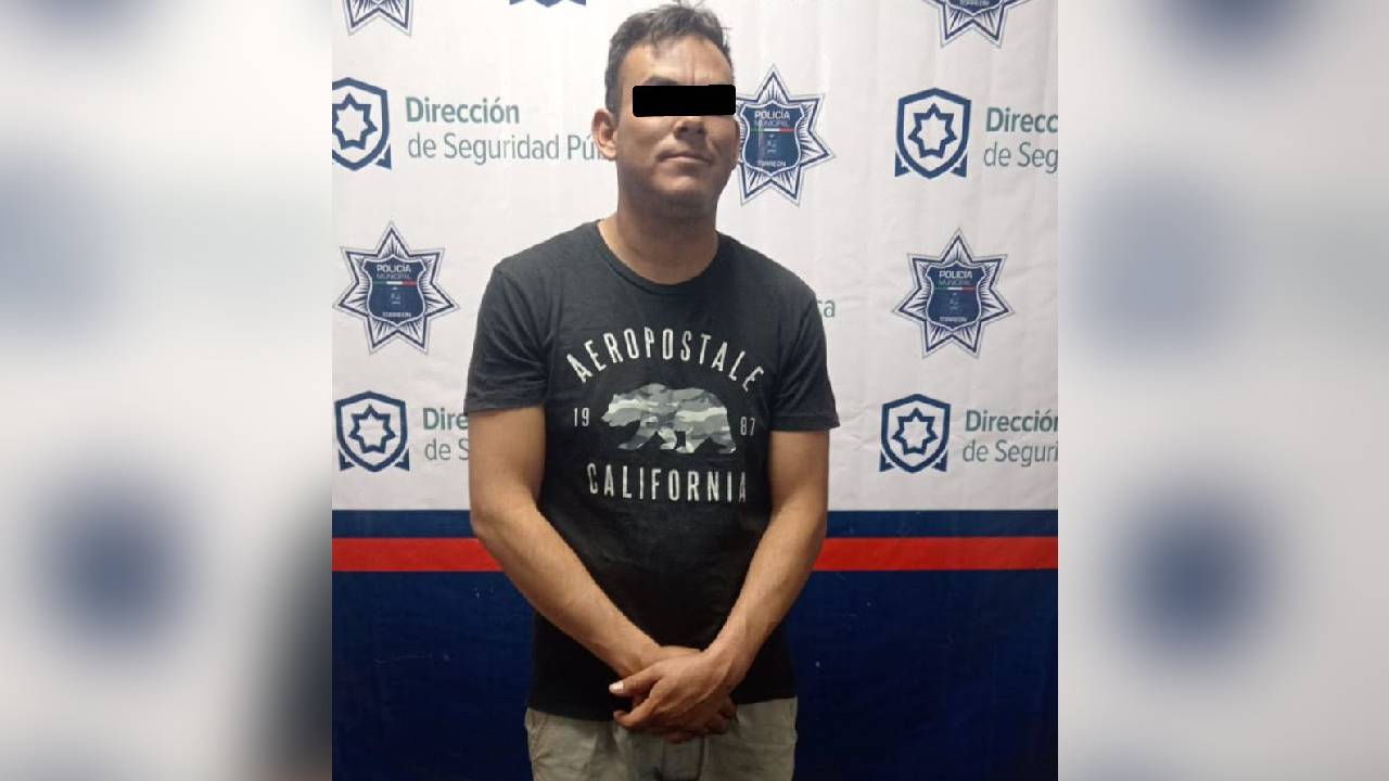 Hombre es detenido por golpear a su pareja e hija en Torreón