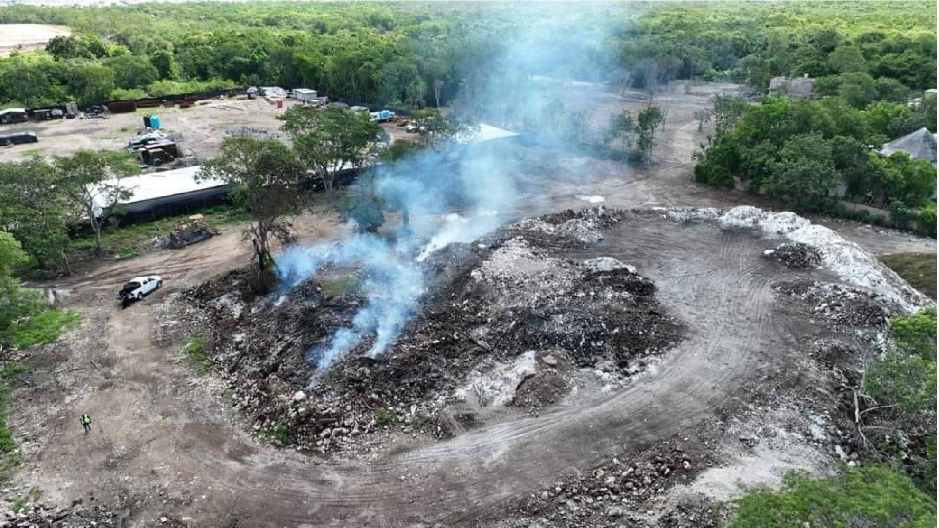 Vecinos de Villas del Sol en Playa del Carmen se quejan de humo que ...