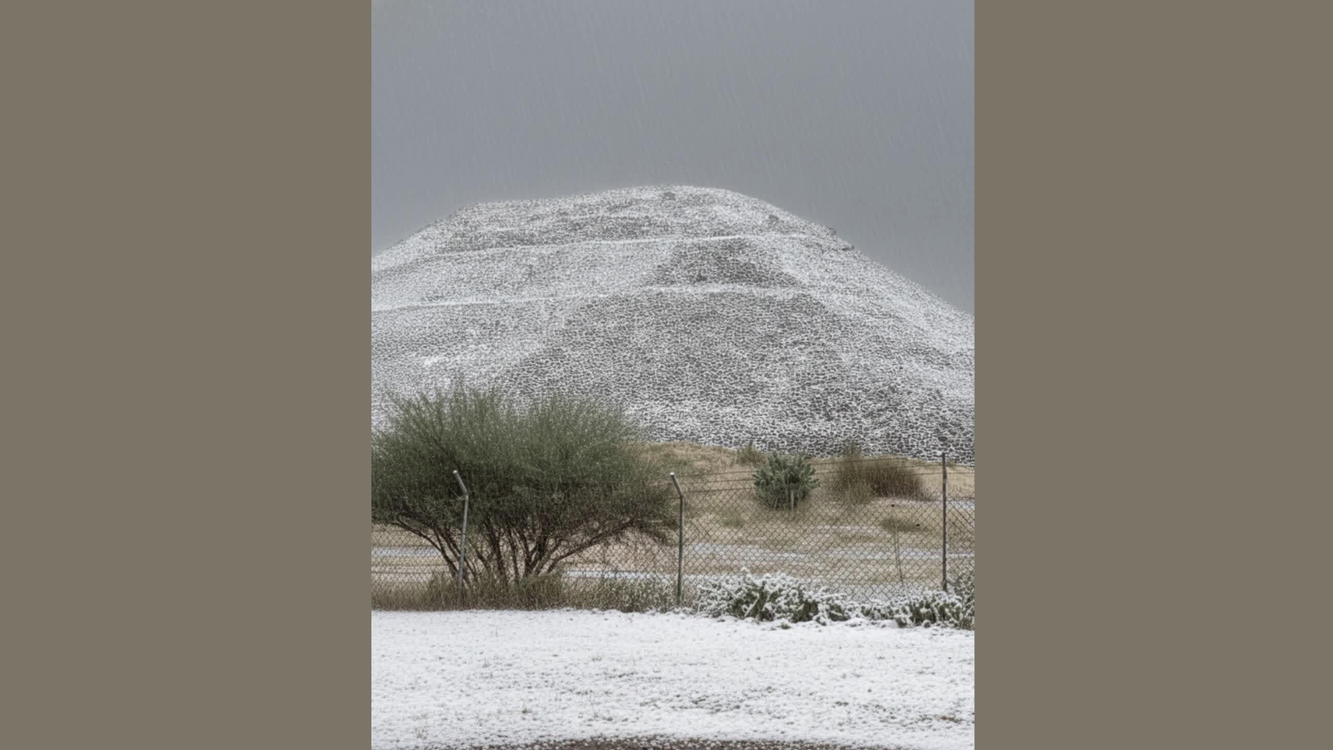 Pirámides de Teotihuacán cubiertas de hielo por granizada