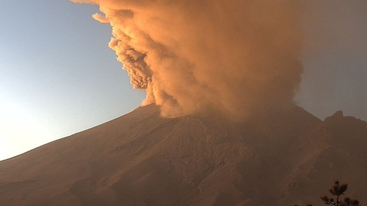 Donde Tiran La Ceniza Del Volcan