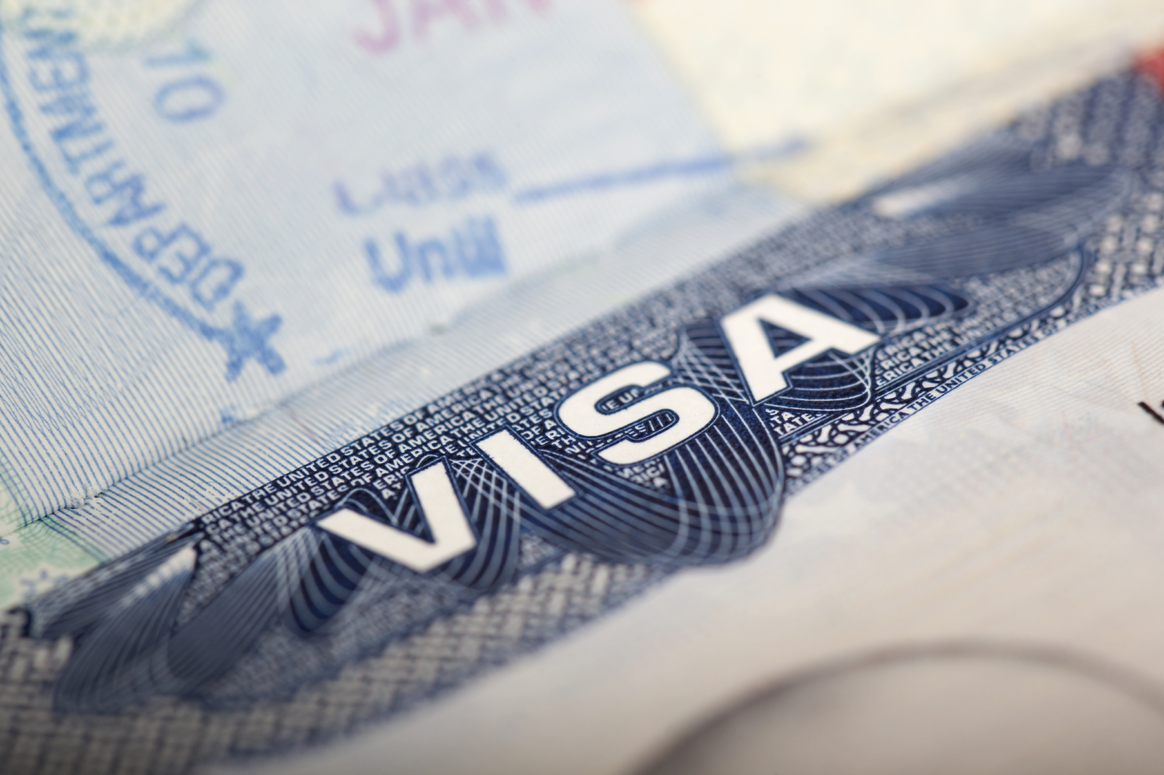 La Visa Láser: Conoce la tarjeta que permite a los mexicanos cruzar de forma legal a EUA