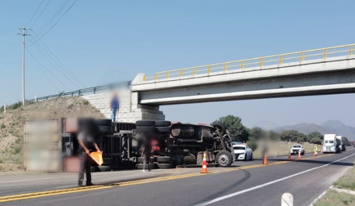 Volcadura en la autopista Amozoc-Perote deja un lesionado HOY