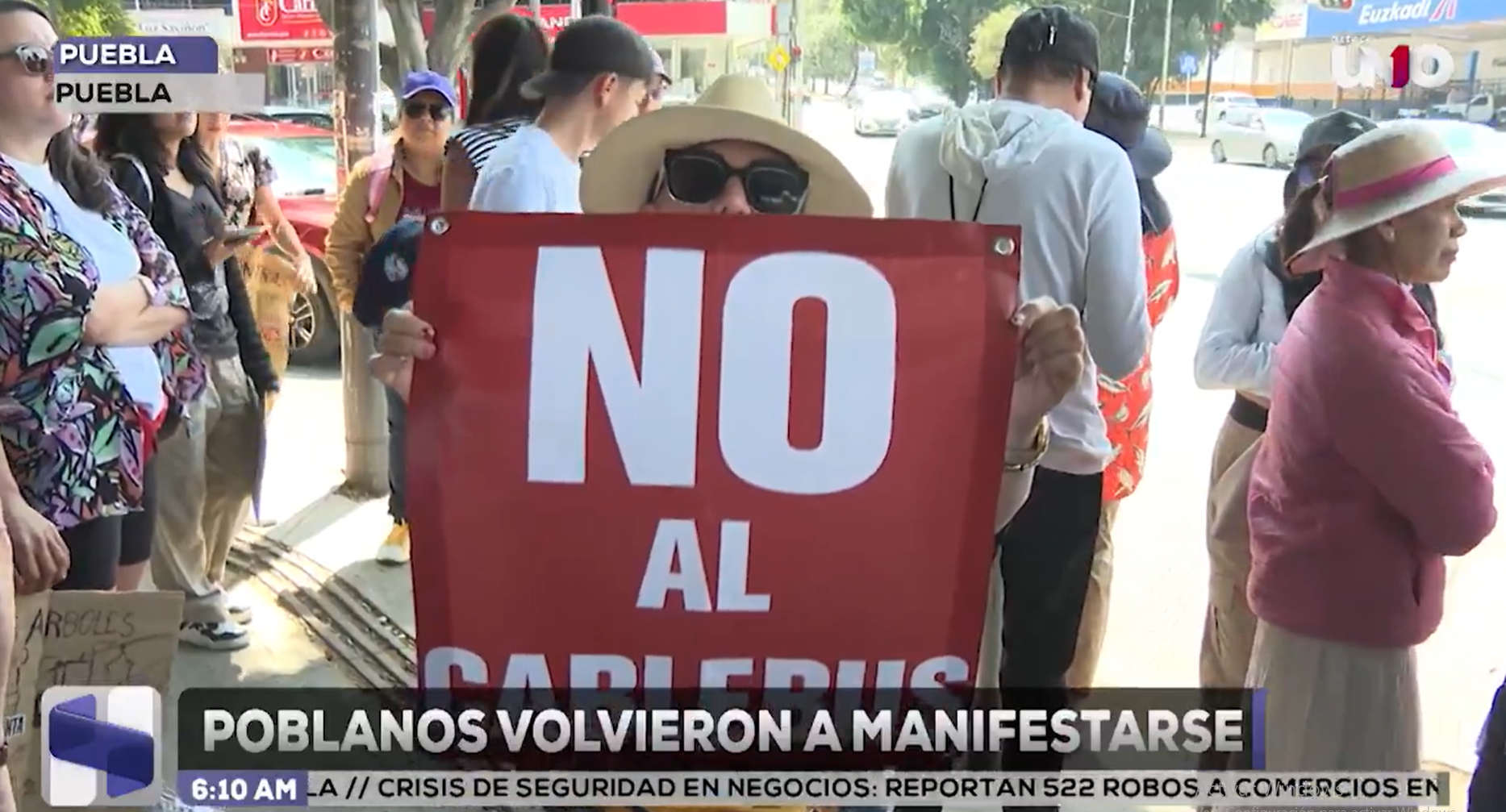 Poblanos protestan contra el Cablebús, señalan que no es necesario porque no hay cerros ni barrancas que lo hagan útil, y acusan negocio turístico en el gobierno de Alejandro Armenta