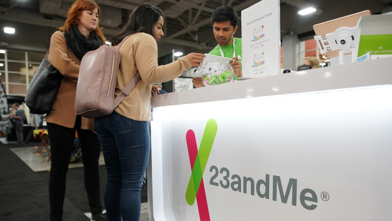 ¿Usaste 23andMe en 2023? Podrías recibir un cheque de hasta $10,000 dólares