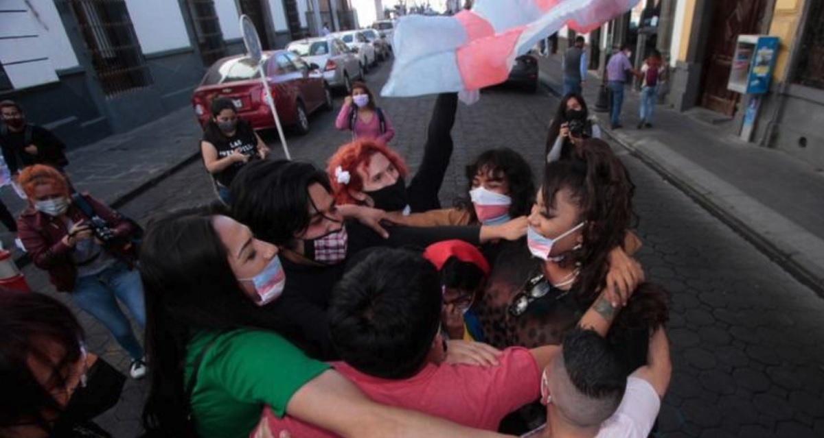 Entra en vigor Ley Agnes en Puebla; entregan actas de nacimiento - Vimarsana News