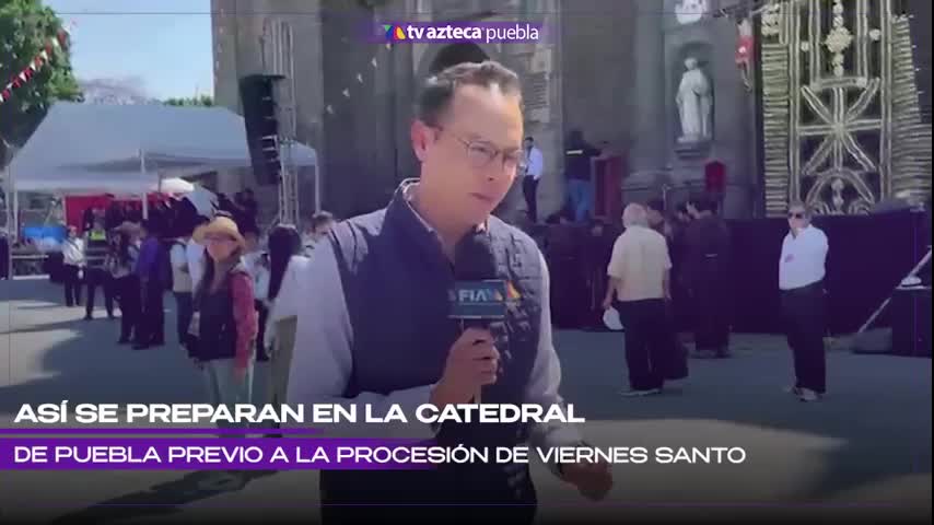 Diferentes cofradías y contingentes se prepararon para el inicio de la Procesión de Viernes Santo.