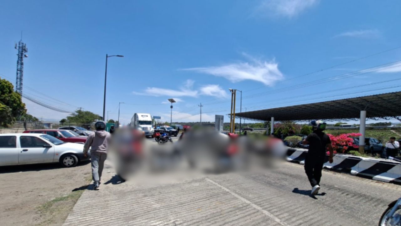Bloqueo en la carretera Cuacnopalan-Oaxaca hoy paraliza acceso a Tehuacán hoy: Rutas alternas