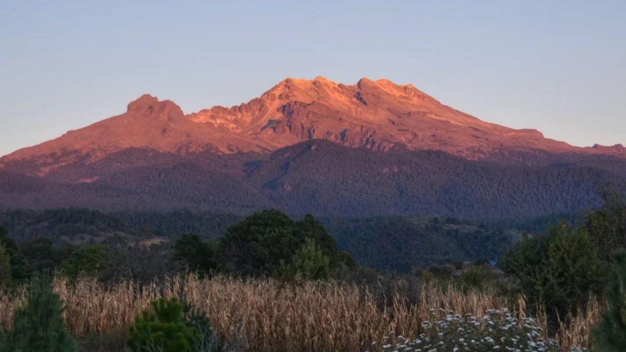 Popocatépetl: Por aumento de actividad del volcán, ¿podría despertar el ...