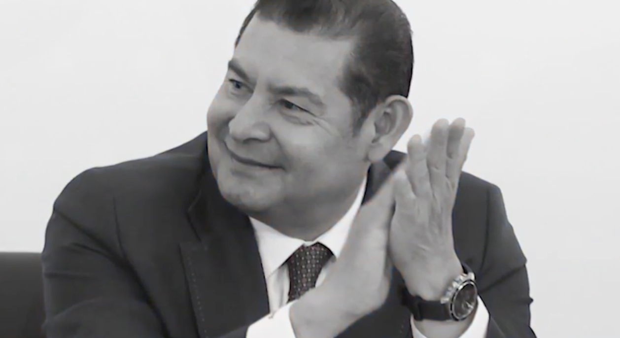 ¡Caos en la Feria de Puebla! evento del gobierno de Alejandro Armenta Mier queda marcado por desorden y fallas de seguridad