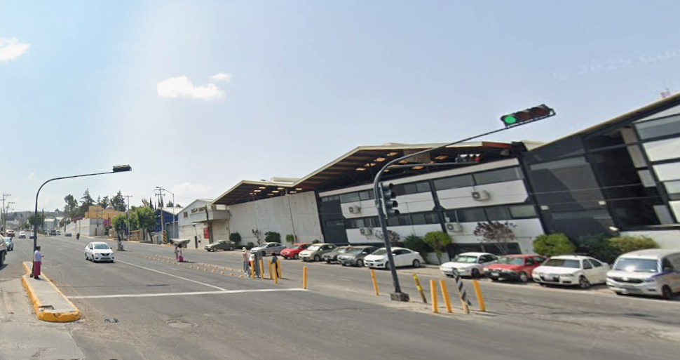 Cierre en el Bulevar Valsequillo en Puebla genera caos vial hoy 14 de mayo de 2026; vías alternas al bloqueo