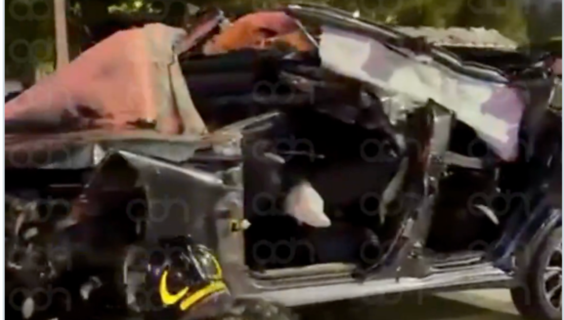 IMÁGENES FUERTES: Conductor muere prensado en la colonia Ignacio Zaragoza hoy jueves