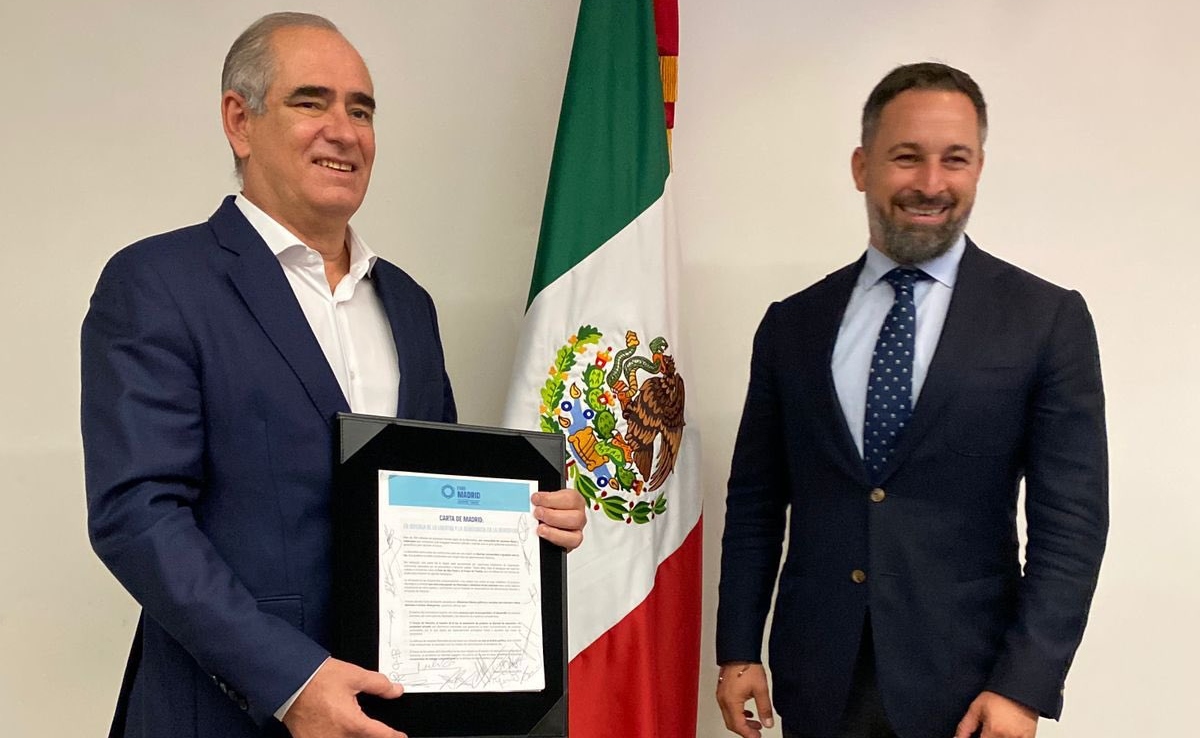 PAN se deslinda de senadores aliados de VOX; reunión a título personal - Vimarsana News