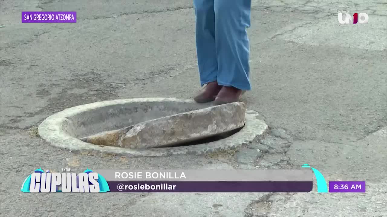 Coladera dañada permanece abandonada y genera riesgo en Atzompa