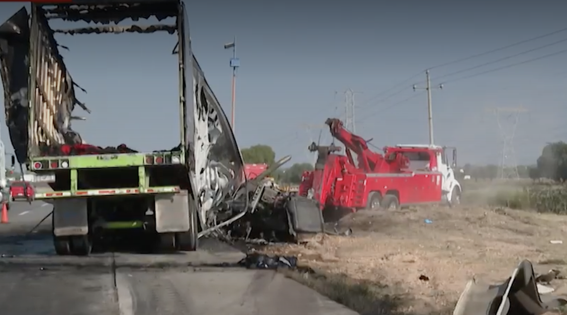 En un violento asalto, asesinan a conductor de carga en la autopista Acatzingo-Ciudad Mendoza, evidenciando la crisis de seguridad que se vive en el estado de Puebla